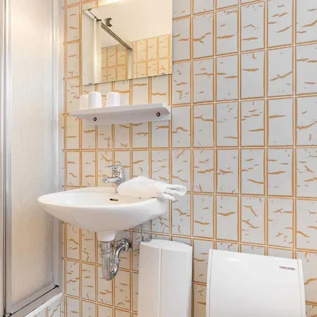 Haus Groener Weg 9 *